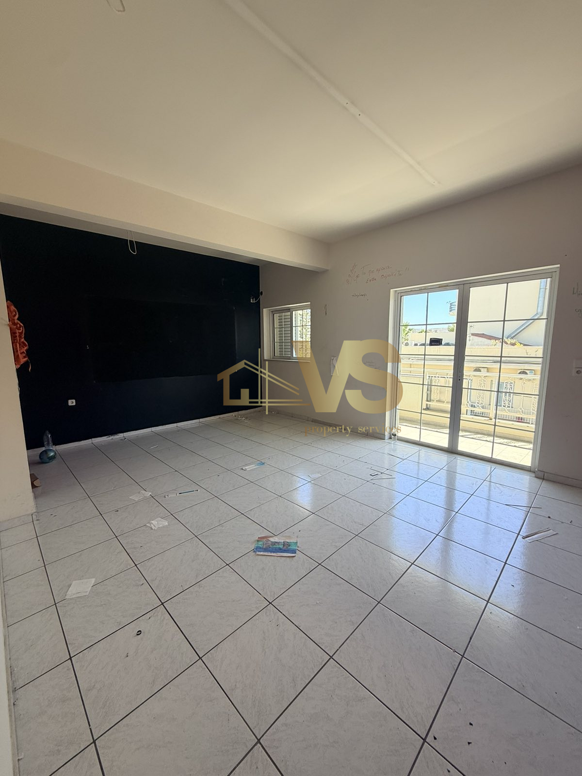 property-img