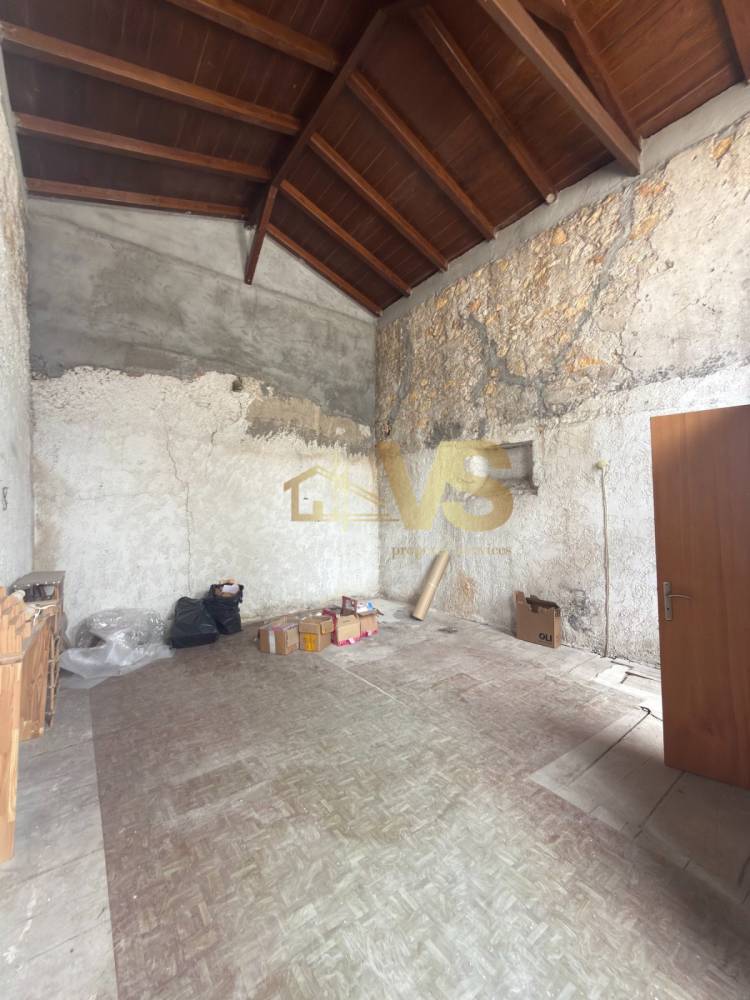 property-img